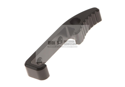 AAP01 CNC Charging Handle Type 1 div.Farben