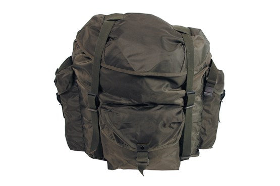 Österr. BH Großrucksack, mit Träger, oliv, gebr.