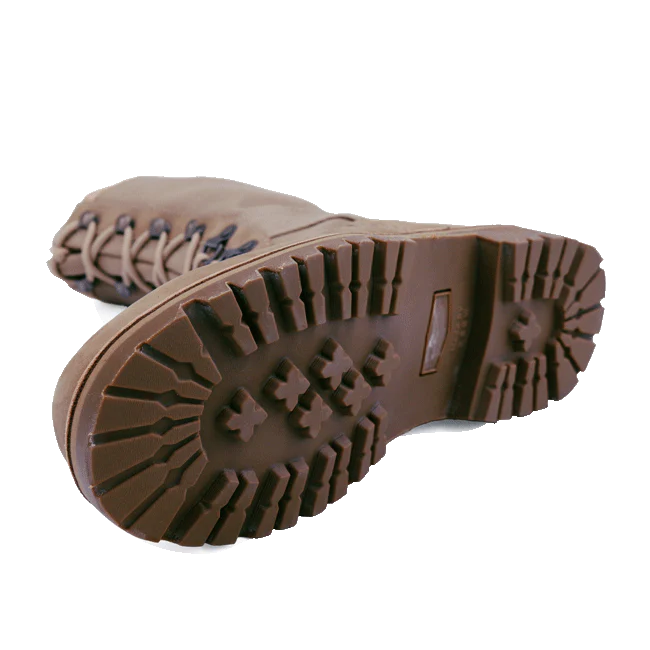 Österreichische Segeltuchschuhe
